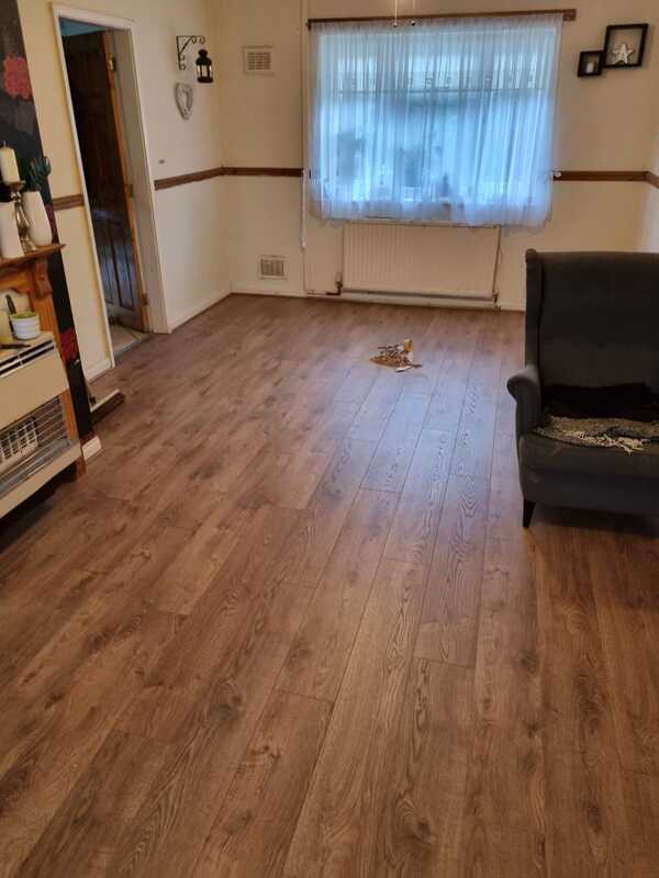 laminate floor fitters Manchester